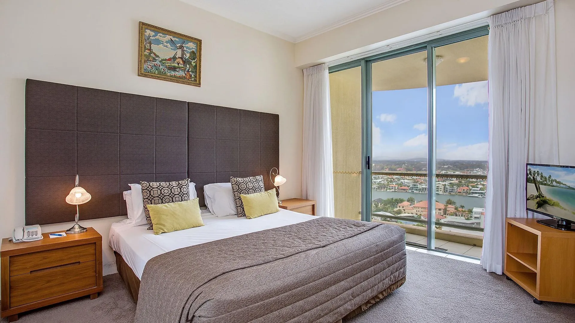 Aparthotel Mantra Sun City Gold Coast