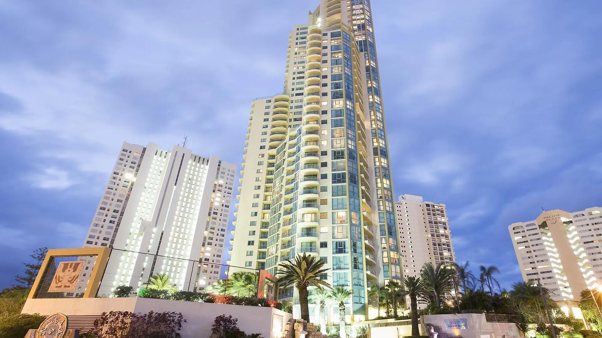 Mantra Sun City Gold Coast